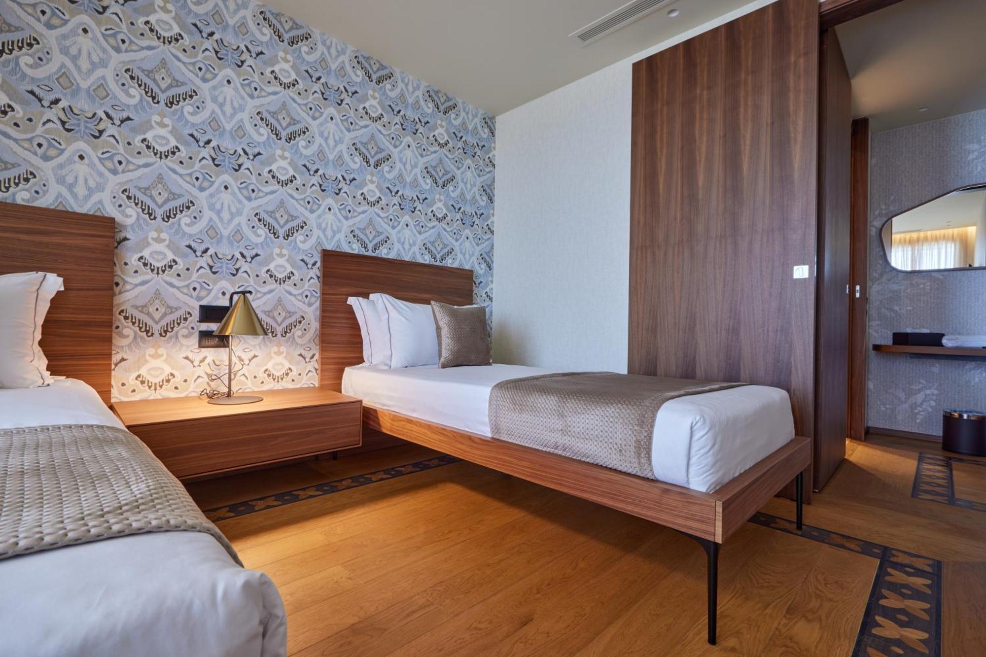 Valis Luxury Hotel วญอเรอ ภายนอก รูปภาพ