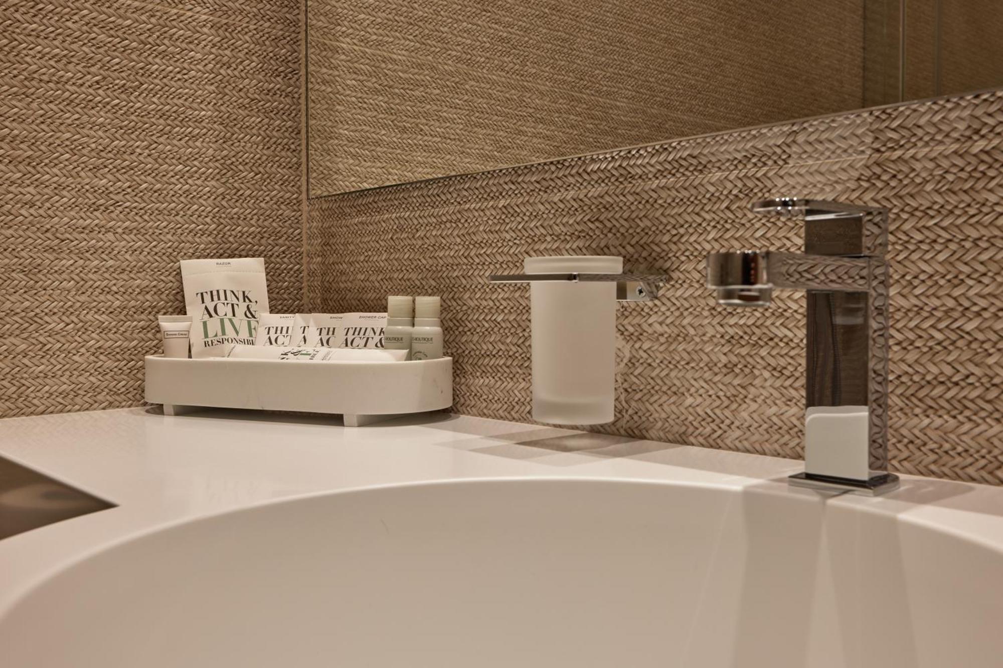 Valis Luxury Hotel วญอเรอ ภายนอก รูปภาพ