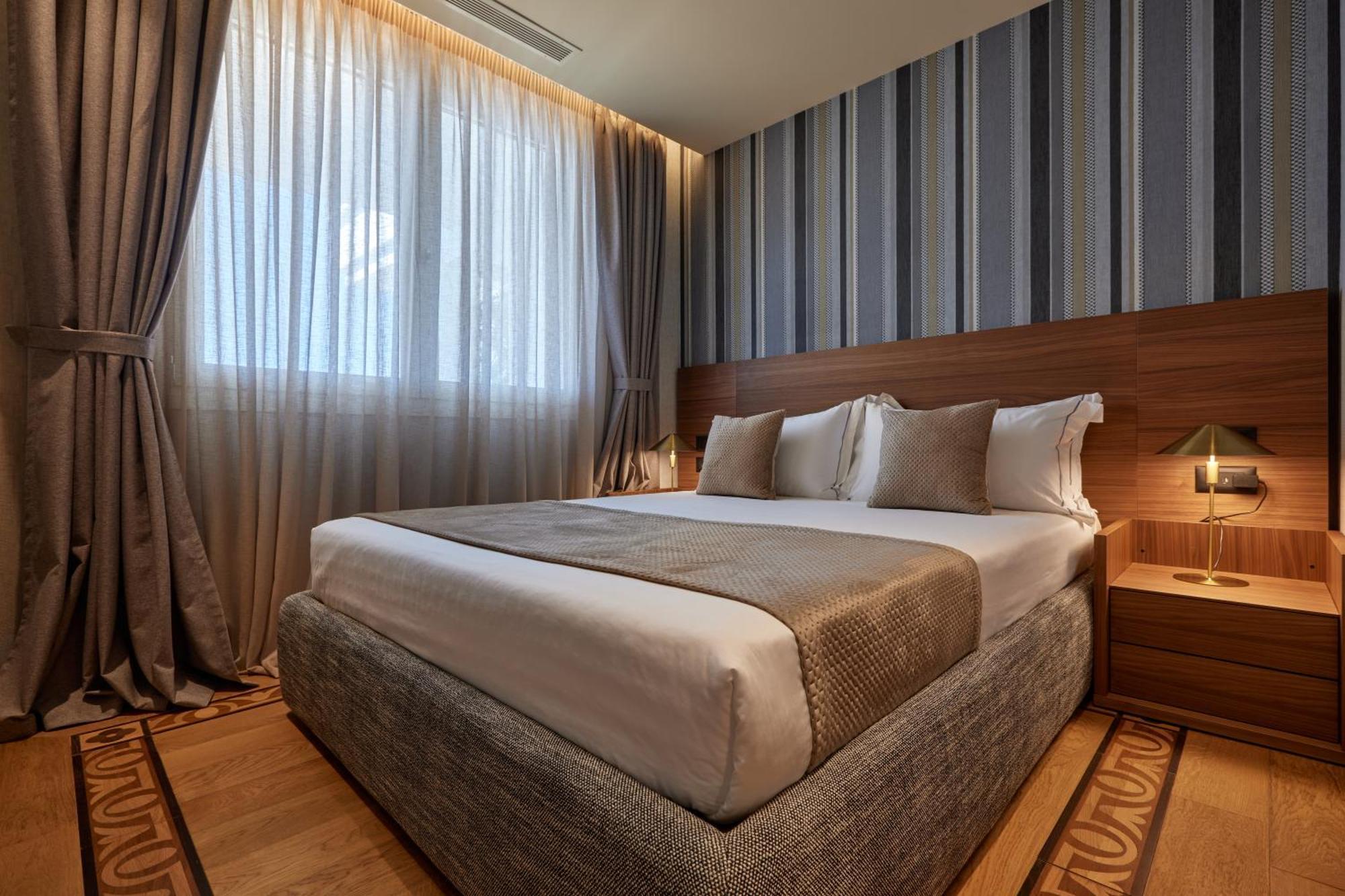 Valis Luxury Hotel วญอเรอ ภายนอก รูปภาพ