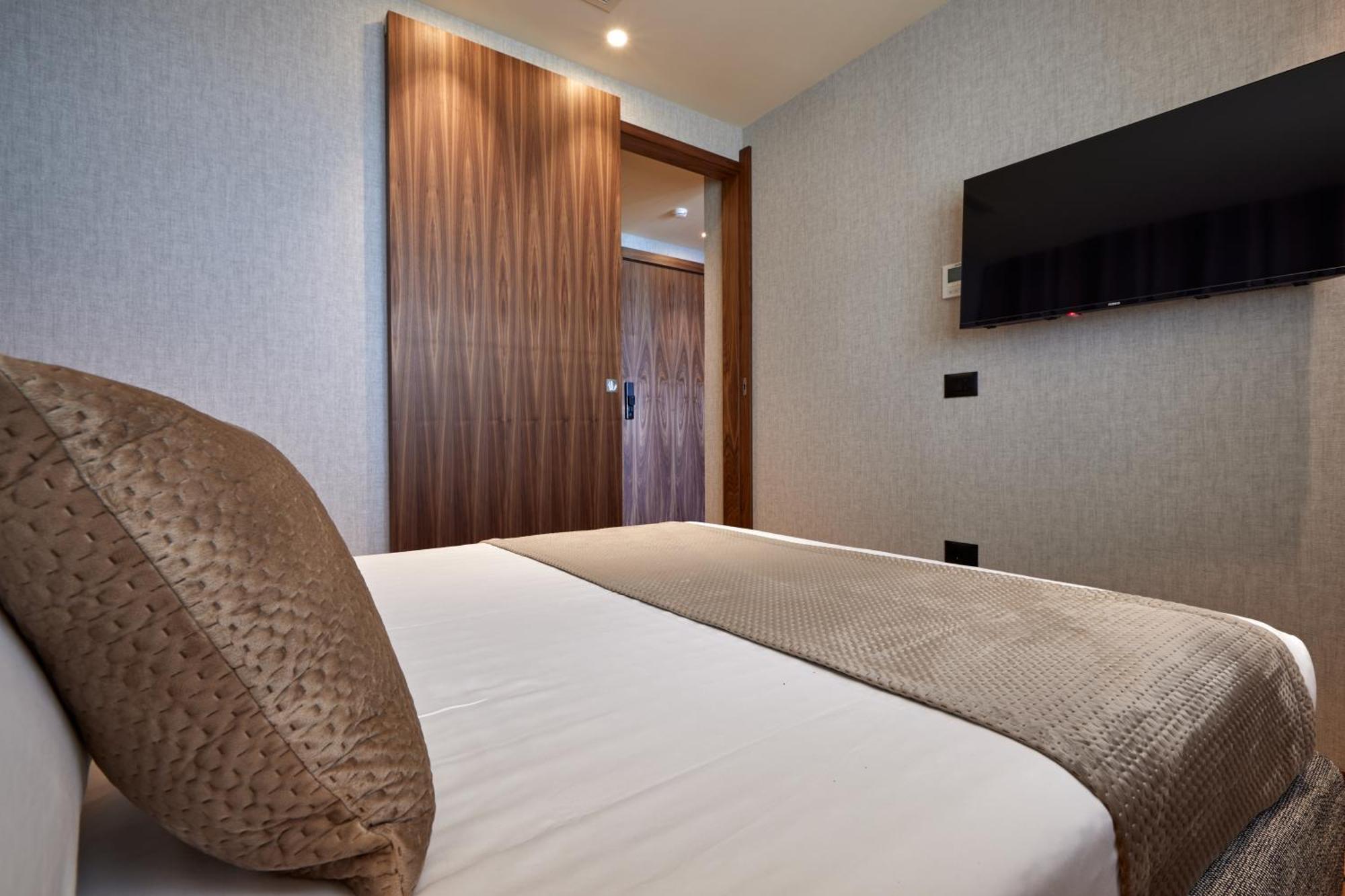 Valis Luxury Hotel วญอเรอ ภายนอก รูปภาพ