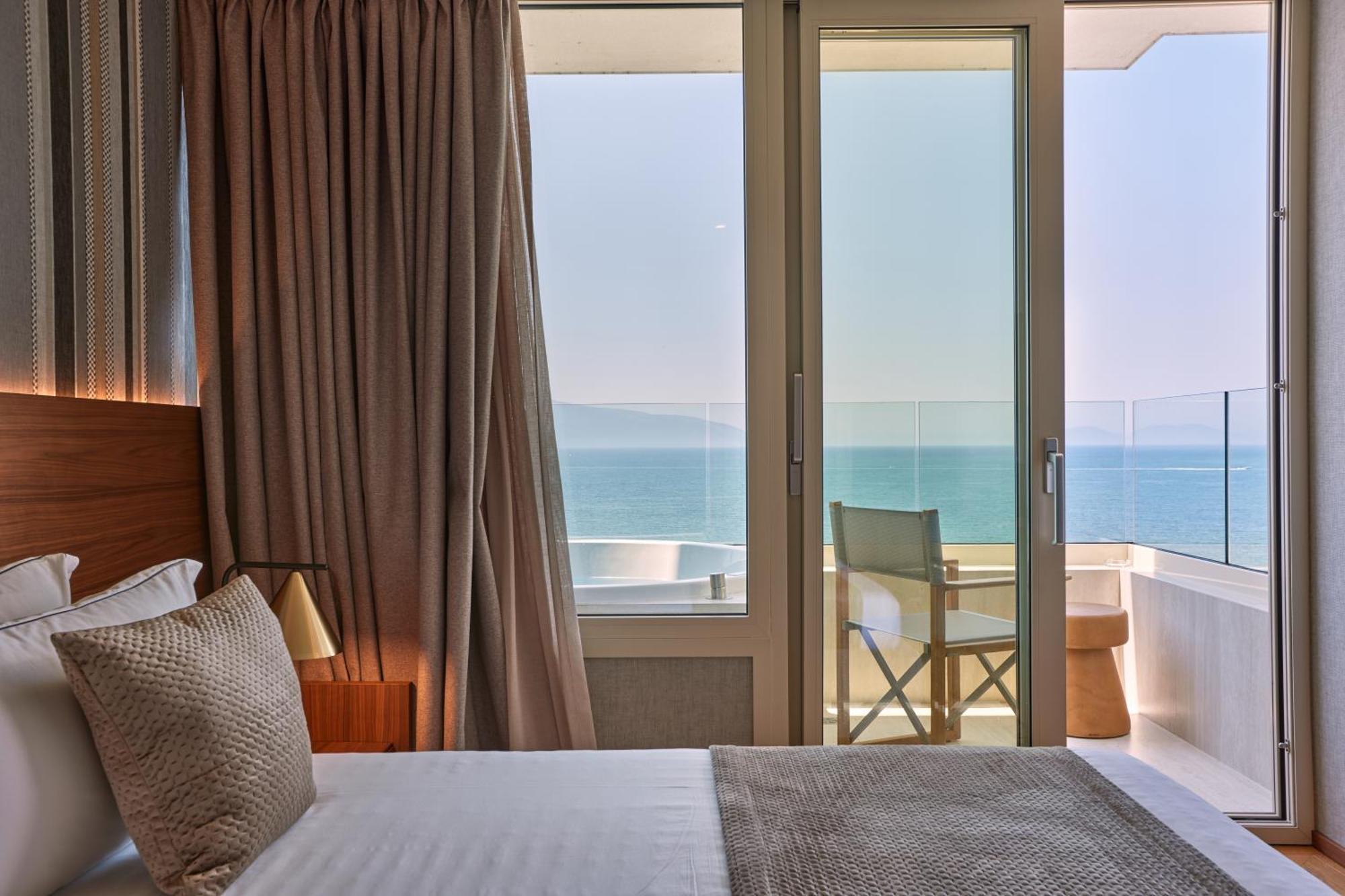 Valis Luxury Hotel วญอเรอ ภายนอก รูปภาพ